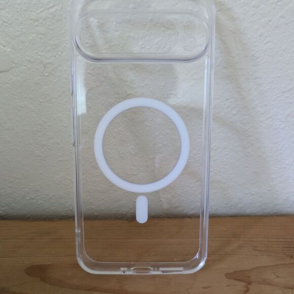 Clear Phone Case with MagSafe Compatibility Pixel 9 Pro XL - Picture 2 of 4